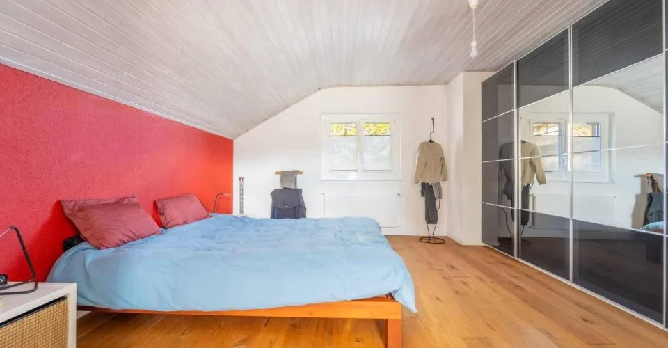 Magnifique villa individuelle de 7½ pièces avec vue dégagée, terrasse et grand jardin verdoyant