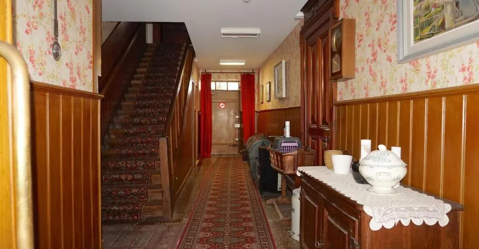 ARI-248 Pour investisseurs - Immeuble d'habitation - Surface totale de plancher 1'179 m2 - Volume du bâti de 3'227 m3 - Combles aménageables - Delémont, zone centre – foto 4 di 10