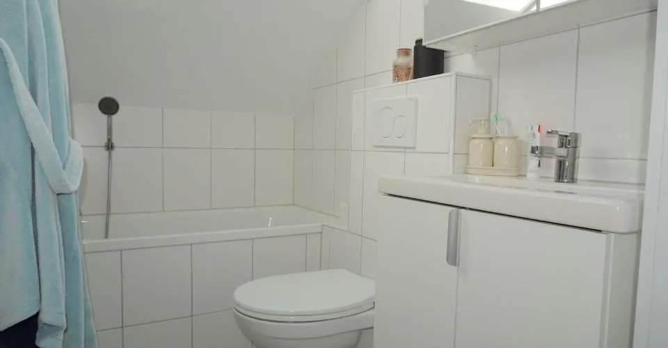 ARI-253 - Immeuble de 3 appartements, 3 garages et 2 places de parking à proximité de la gare CFF – Foto 4 von 12