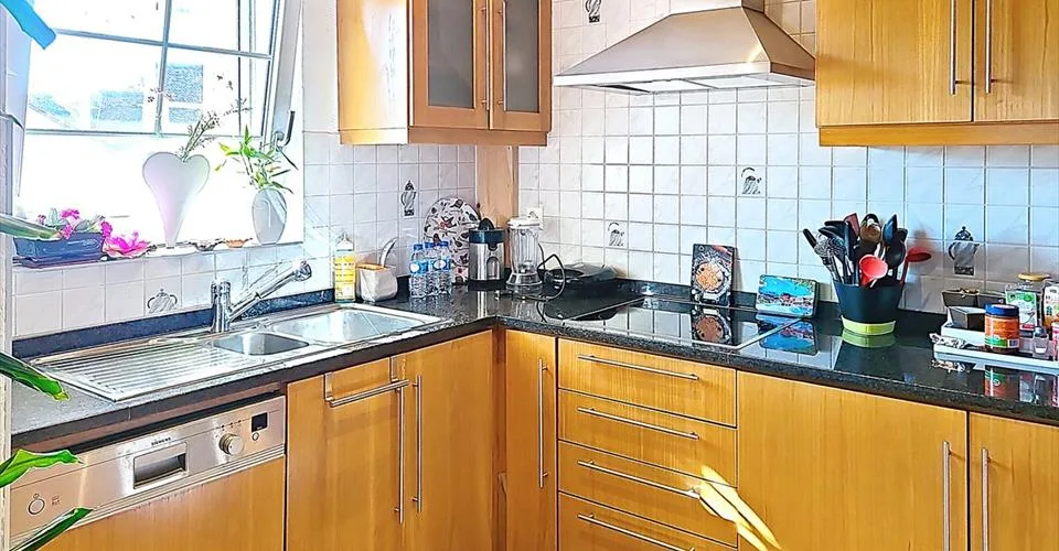 IMMEUBLE POUR INVESTISSEMENT LOCATIF - TRES BONNE CONDITION PROCHE PAYERNE ET ESTAVAYER (FR)