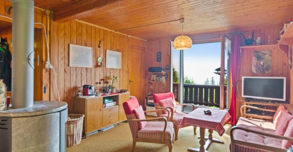 Mont-Soleil, chalet en bordure de forêt avec vue sur Chasseral – photo 3 sur 13