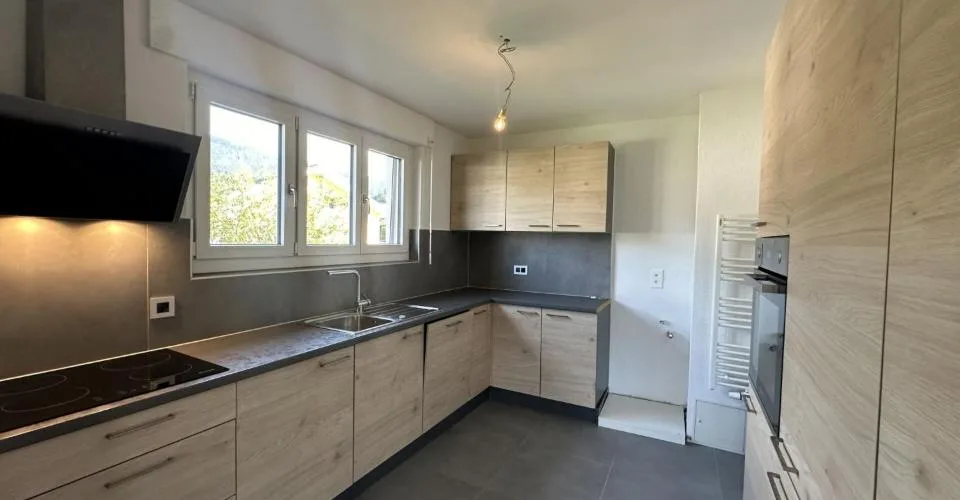 Bévilard, immeuble refait à neuf de 6 appartements et 2 garages – foto 11 di 13