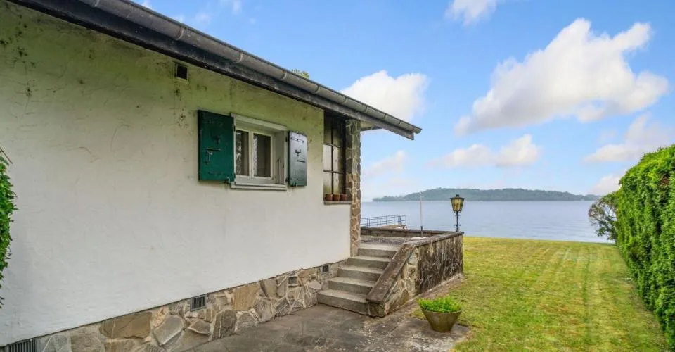 La Neuveville, charmante maison au bord du lac – Foto 10 von 12