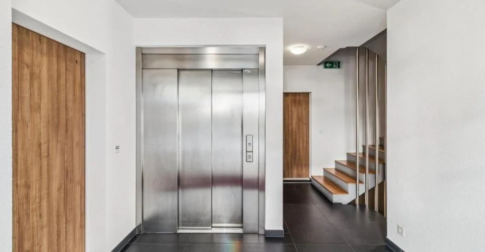 Rare attique-duplex moderne à Lausanne