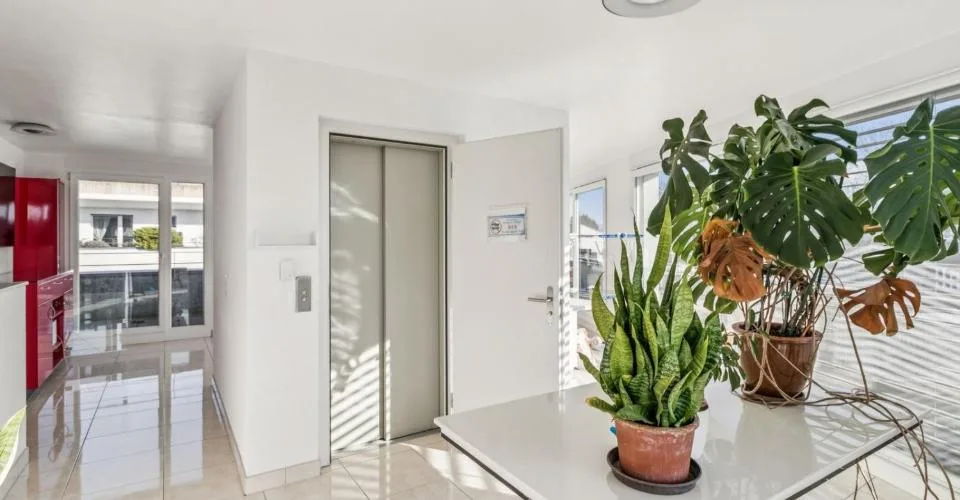 Rare attique-duplex moderne à Lausanne