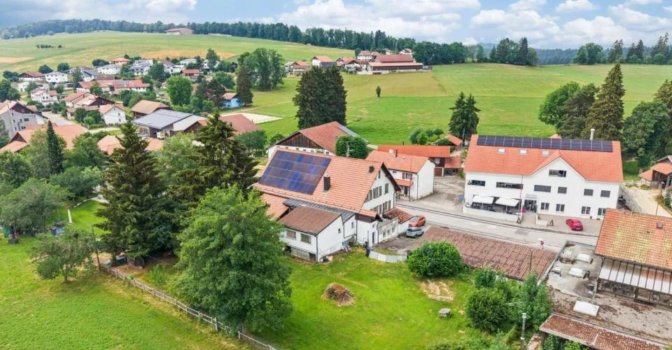 Lajoux, Franches-Montagnes | Propriété Mixte & Domaine à Potentiel Exc