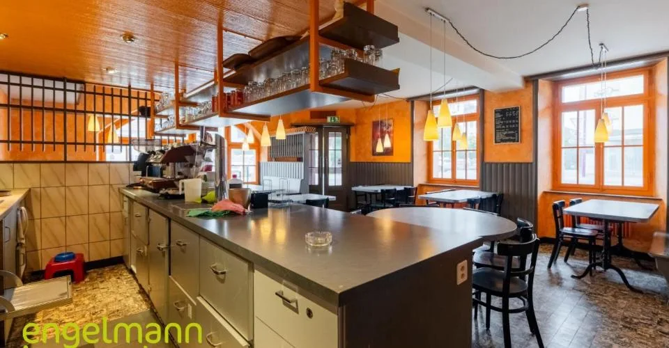 Immeuble locatif avec restaurant - Mehrfamilienhaus mit Restaurant – foto 5 di 13