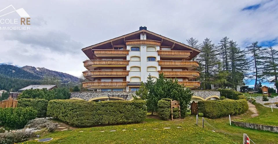 Luxe et Confort sur le Golf avec Vue imprenable du cercle alpin ! – foto 3 di 13