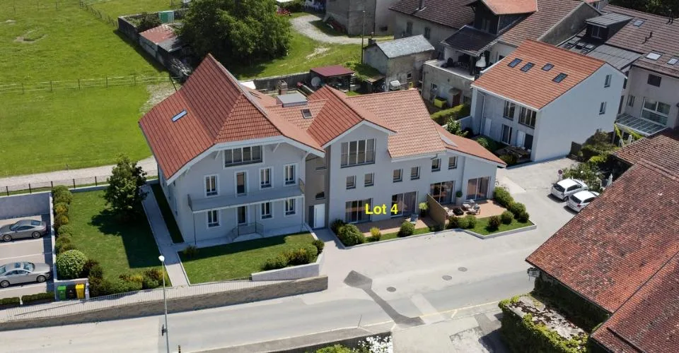Lot 4 - Grand appartement en triplex