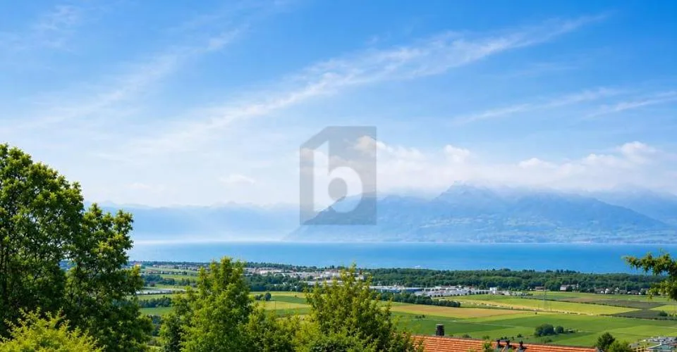 SPLENDIDE AVEC VUE PANORAMIQUE SUR LE LAC