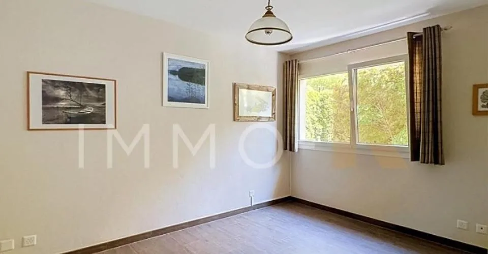 Spacieux appartement - terrasse, jardin vue dégagée sur le Moléson