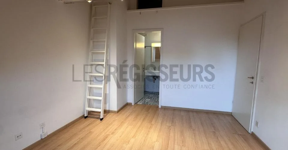 Appartement de 5 pièces avec balcon dans un environnement calme – photo 6 sur 7