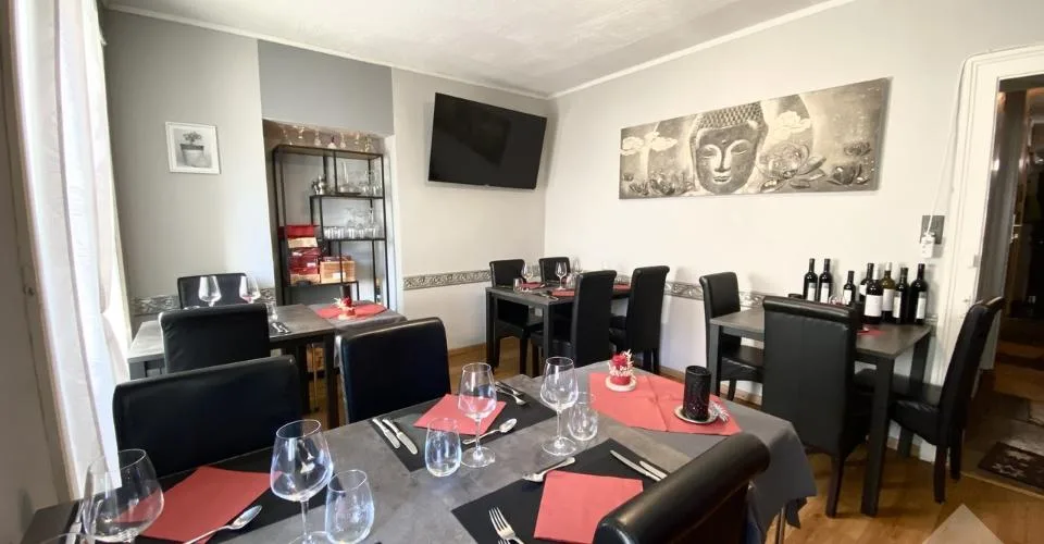 Immeuble de 5 appartements et un restaurant au centre du village ! – foto 4 di 13