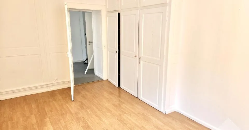 Immeuble de 5 appartements et un restaurant au centre du village ! – foto 12 di 13