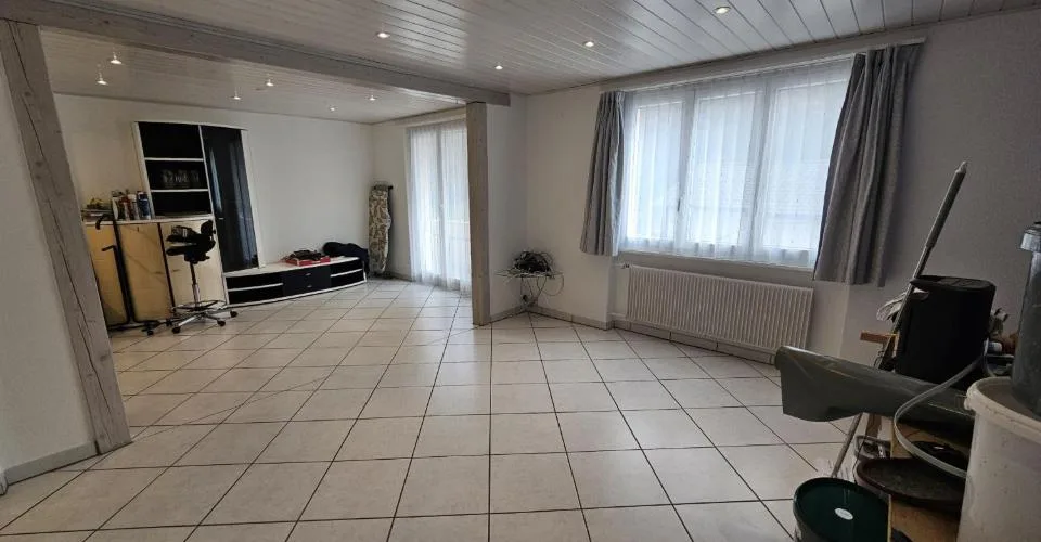À vendre à Roches (BE) immeuble de 3 appartements avec 4 garages