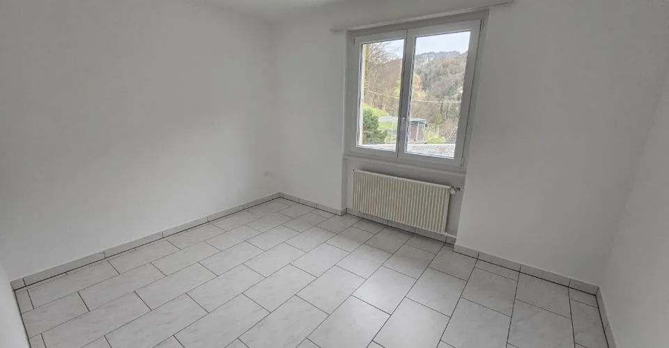 À vendre à Roches (BE) immeuble de 3 appartements avec 4 garages