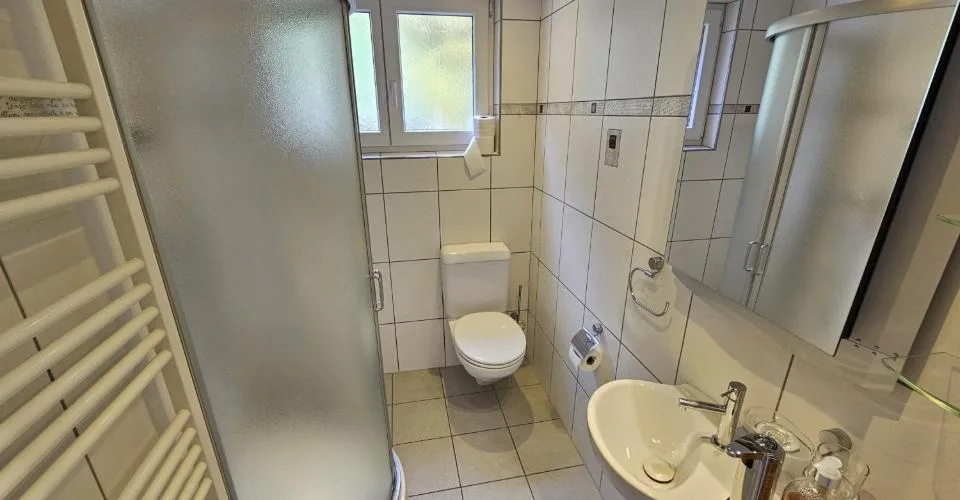 À vendre à Roches (BE) immeuble de 3 appartements avec 4 garages