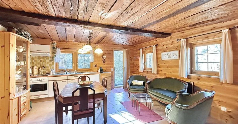Chalet de 4,5 pièces avec 5245m2 de terrain