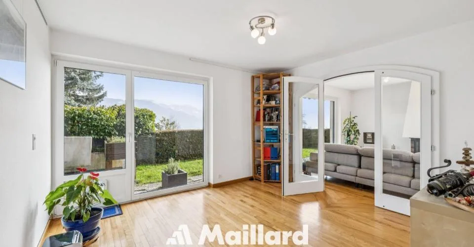 Magnifique appartement de 6.5 pièces avec vue panoramique sur les Alpes