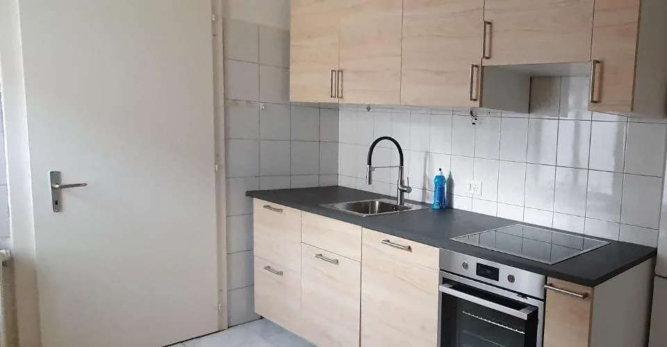Immeuble de rendement ? 8 appartements entièrement loués ? Saint-Imier(BE)
