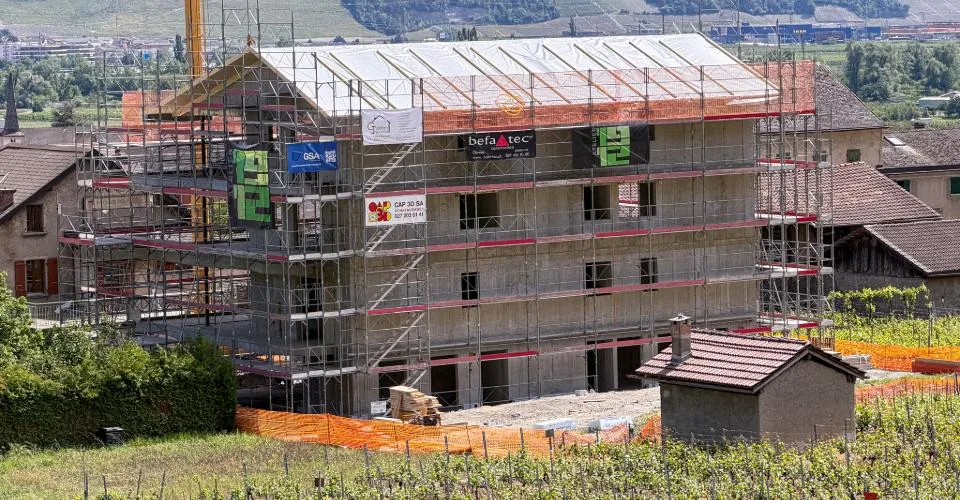 Superbe appartement de 3.5 pièces neuf idéalement situé à Leytron/VS