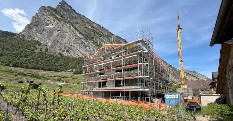 Superbe appartement de 3.5 pièces neuf idéalement situé à Leytron/VS