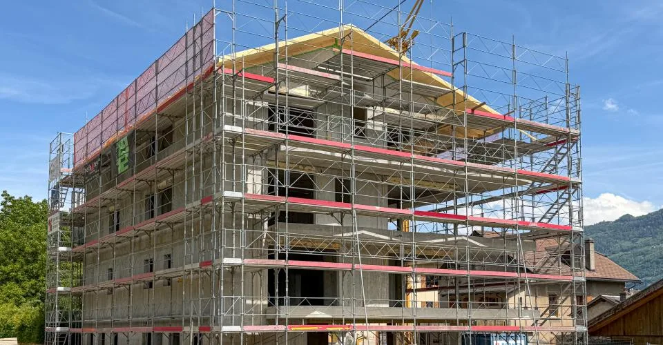 Superbe appartement de 3.5 pièces neuf idéalement situé à Leytron/VS