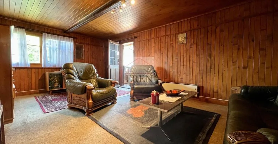 Maison de village multi-appartements à rénover + grange - raccard au coeur du village (Val d'Hérens)