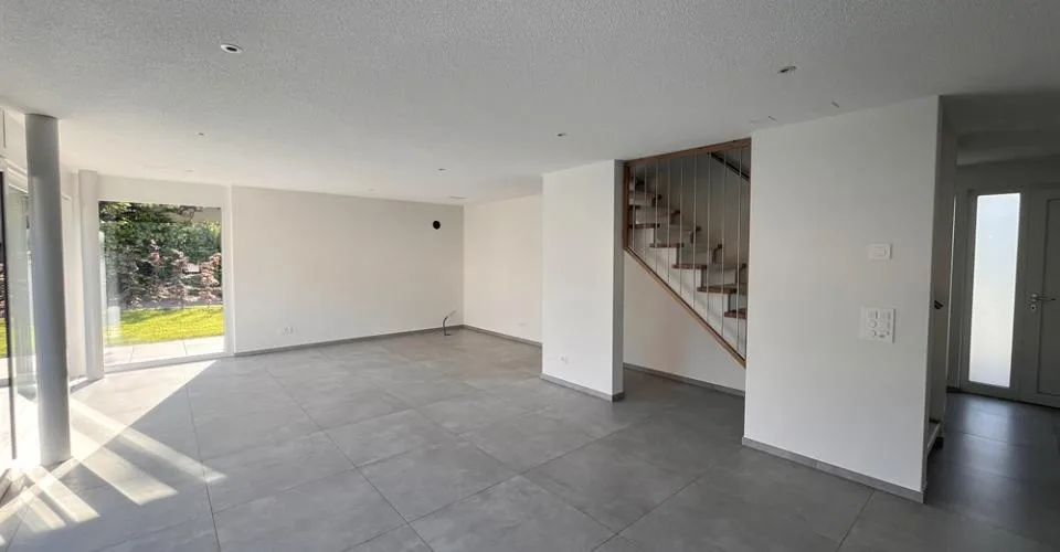 Maison jumelée, Courtételle - 805000