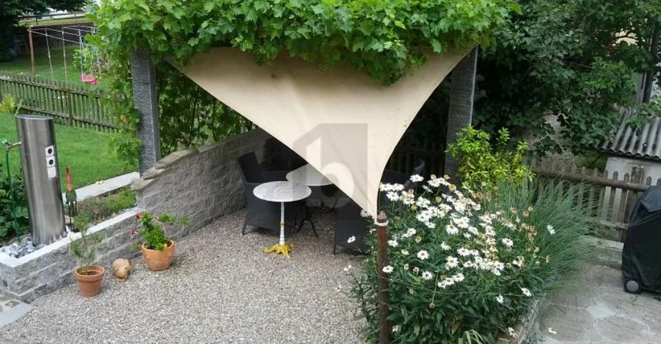 WOHNTRAUM MIT GROSSEM GARTEN UND SEENÄHE
