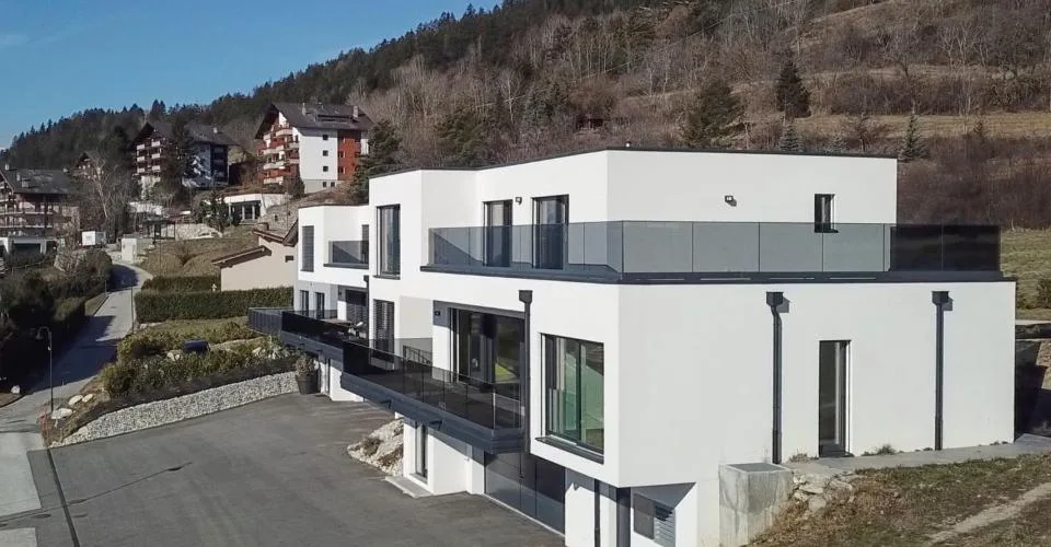 À quelques minutes de Crans-Montana. Chermignon. Villa contemporaine de 5.5 pièces avec vue sur les Alpes