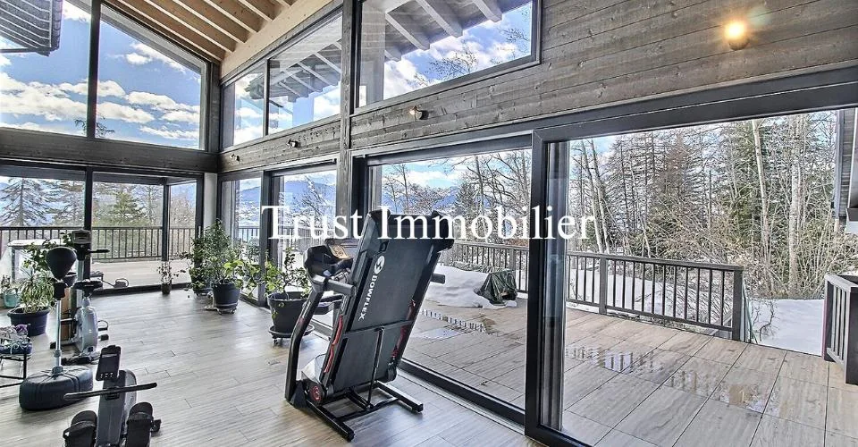 6010. Luxe, nature et raffinement face aux montagnes
