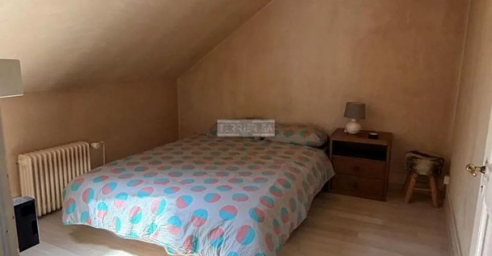 Charme et authenticité: ancienne villa Suchard avec jardin et garage