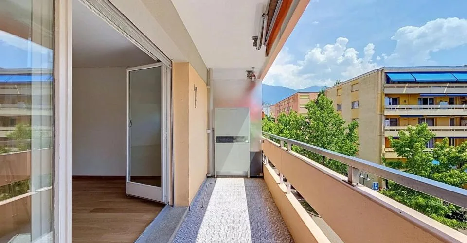 Appartement de 4 pièces à rénover proche du lac