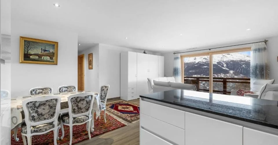 Magnifique appartement ski in-out – Foto 2 von 13