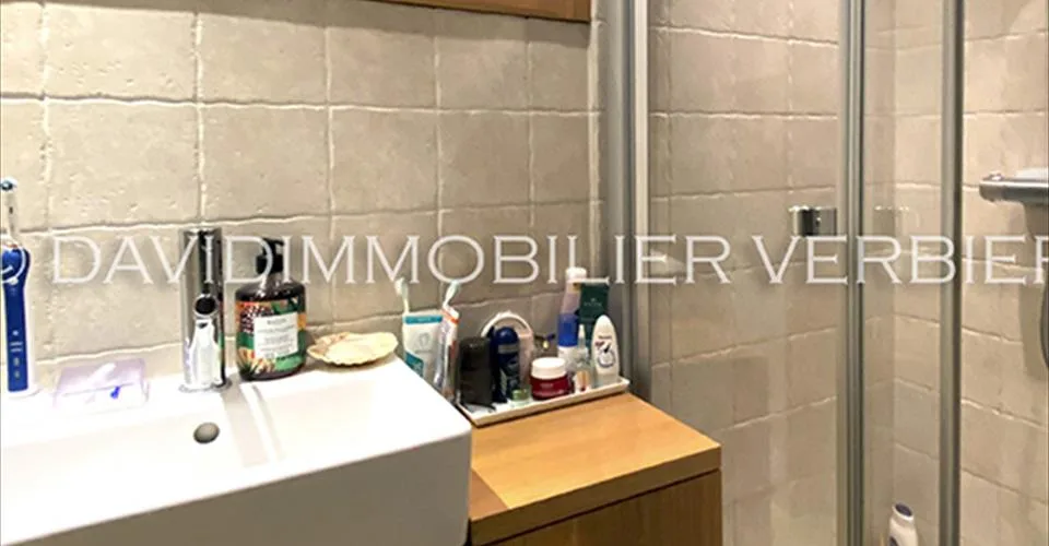 Verbier:Superbe appartement entièrement rénové de 86.5 m2. – Foto 19 von 21