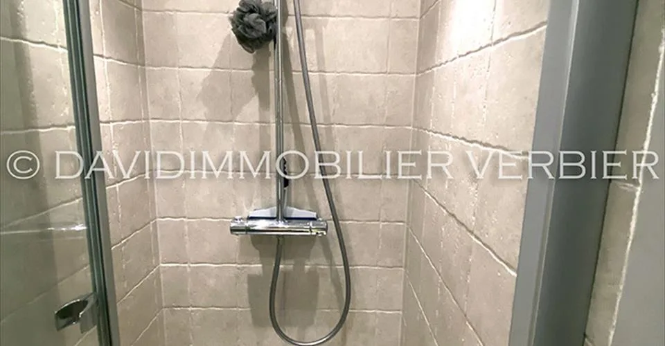 Verbier:Superbe appartement entièrement rénové de 86.5 m2. – Foto 14 von 21