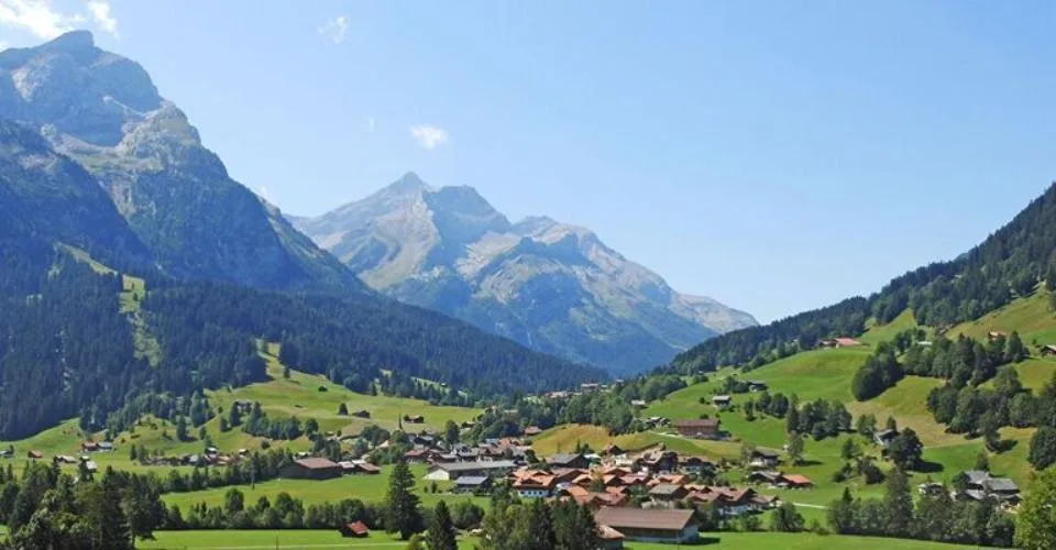 Appartement en attique de 4.5 pièces - "Chalet Spitzhorn" - Gsteig