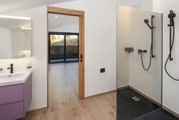 Magnifique villa contemporaine de 147 m² habitables – 4 chambres – Lens (VS)
