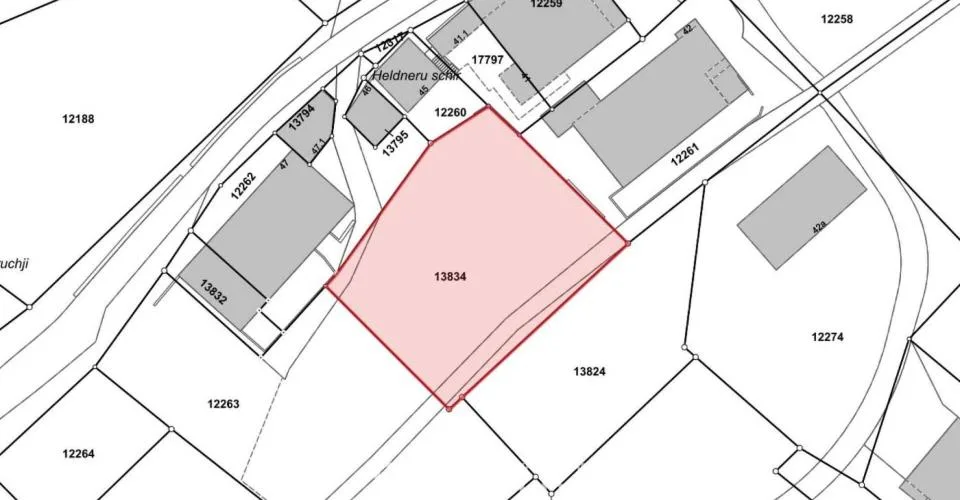 Votre terrain à bâtir verdoyant à Mund – parcelle W2 entièrement viabilisée avec vue imprenable sur les montagnes – photo 2 sur 4