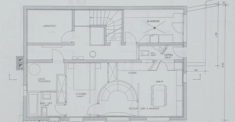 Maison individuelle divisée en 3 appartements à Montana Village