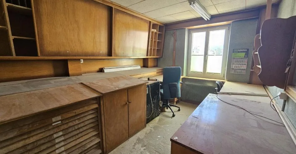 À vendre à Reconvilier immeuble à rénover avec appartements + ateliers – Foto 7 von 13