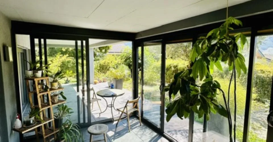 Splendide 3.5 pièces avec jardin et terrasse panoramique