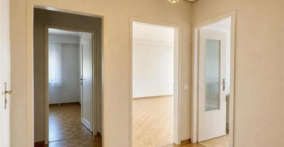 Appartement de 4.5 pièces au dernier étage – Foto 4 von 13