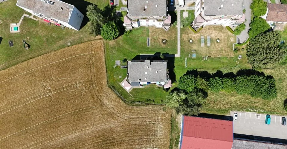 À vendre à Reconvilier magnifique attique de 4.5 pièces – Foto 3 von 13