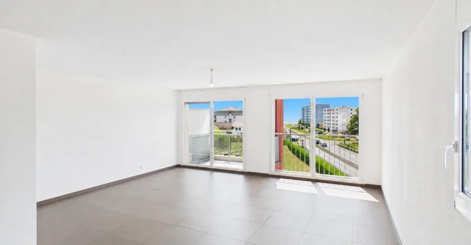 Duplex de 136 m² avec terrasse et vue sur les Dents du Midi, au cœur d’Aigle – Foto 2 von 13
