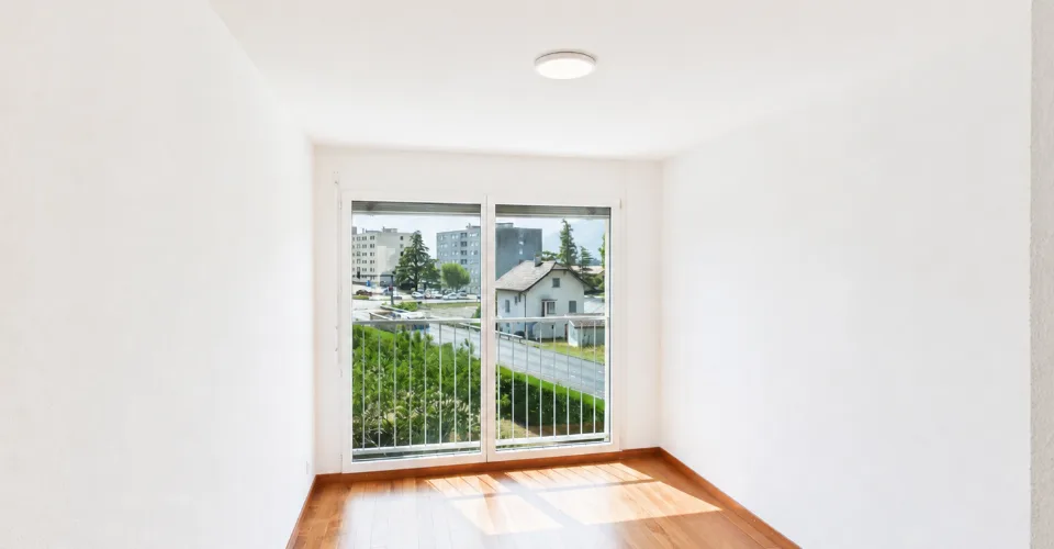 Duplex de 136 m² avec terrasse et vue sur les Dents du Midi, au cœur d’Aigle – Foto 8 von 13