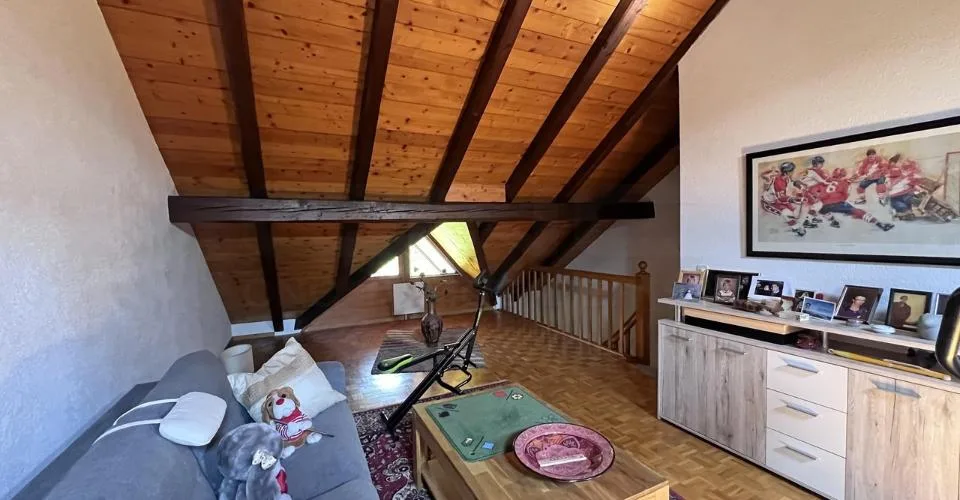 Maison mitoyenne de 5.5 pièces avec garage privé – photo 9 of 13
