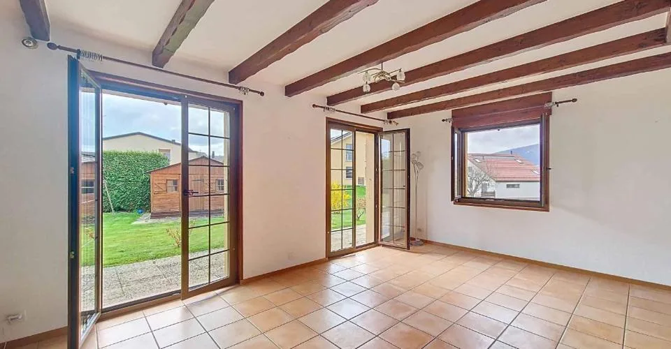 Occasion unique! Villa individuelle au coeur du village