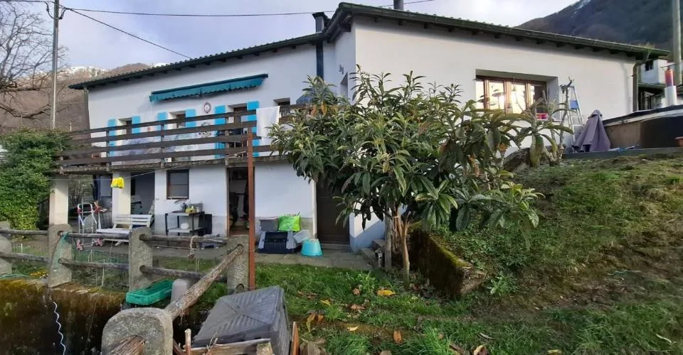 Casa unifamiliare con 4 locali e splendida vista panoramica sul Lago Verbano